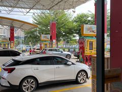 -冠德石油威程加油站