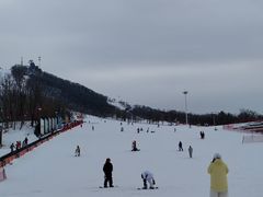 -庙香山滑雪场