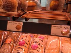 -巴黎贝甜(卫清西路店)