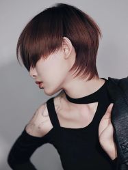-+奈造型设计