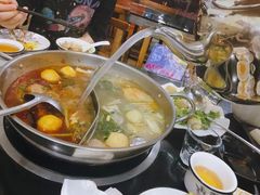 鸳鸯锅底-鑫佳泰潮汕餐厅(莲塘店)