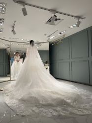 点击看大图 -GRACE KELLY婚纱与礼服(北京店)