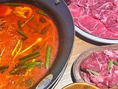 -贵厨酸汤牛肉(小十字店)