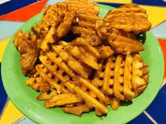 炸薯网-彼德西餐厅(凯德广场新南店)