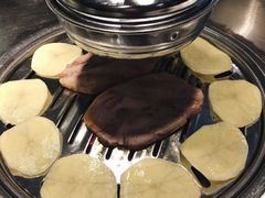 五花肉-韩聚屋韩国烤肉餐厅(新北万达店)