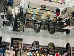 -钟书阁(群光广场店)