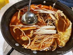 -霄汉牛三鲜湖北砂锅菜(万松园2店)