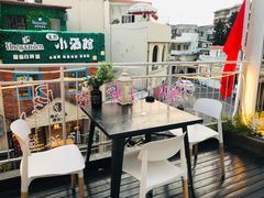 露天位-Eckl’s爱氏热狗(猫街店)