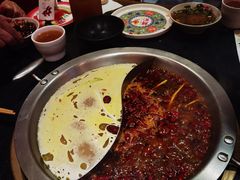 -沸炉重庆老火锅(军事博物馆店)