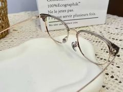 -爱视眸Eyeblling眼镜·依视路·蔡司镜片折扣店(百联南方商城购物中心)