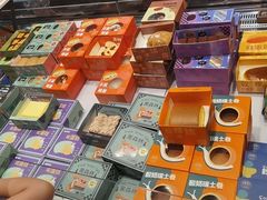 零售区-红跑车(滨湖银泰店)