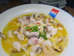 -蜜桃餐厅·伴山(湖滨商业街店)