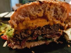 经典芝士汉堡-HIGH FIVE哈福手工汉堡(桂林路店)