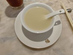 -香港百合居(LCM置汇旭辉广场店)