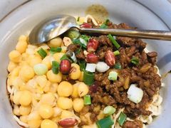 -呼啦面馆·头牌豌杂面(爱琴海店)