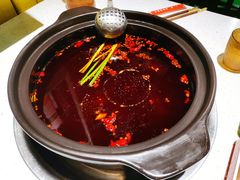 红锅-钢管厂五区小郡肝串串香(蜀都万达店)