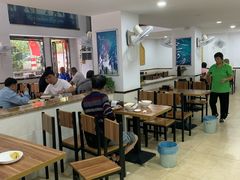 大堂-草桥清真牛肉锅贴扁食店