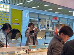-LOOK眼镜·蔡司依视路配镜(宝山万达店)