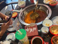 -醉董牛川派鲜肉自选火锅(烟台店)