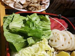 -菌海森林·非遗野生菌火锅(西山区滇池路摩根道店)