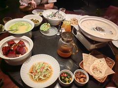 -许爷家·生态湖鲜(徐汇日月光店)