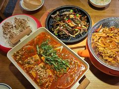 -九锅一堂酸菜鱼(新南凯德直营店)