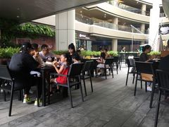 露天位-The Habit Burger Grill 哈比特汉堡(爱琴海店)
