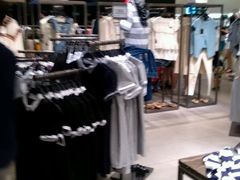 -ZARA(凯德乐峰广场店)