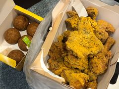 -BHC炸鸡(明洞总店)