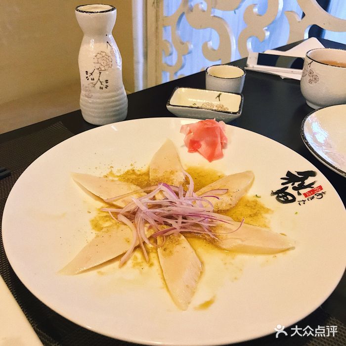 秋田日本料理(长庆东一路店)火炙白玉豚刺身图片