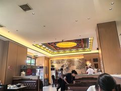 -梅利汴京烤鸭•开封豫菜地标店(东大街店)