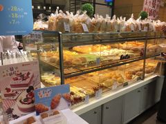 面包甜点陈列柜-BreadTalk面包新语·烘焙蛋糕(海岸城店)