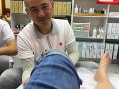 -郑远元专业修脚房(昌里东路店)