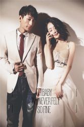 -易摄影婚纱摄影工作室