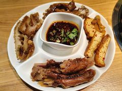 -一朵菌·野生菌探索家火锅(南亚店)