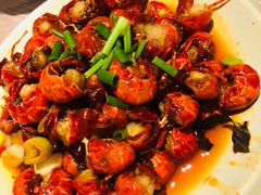 全味虾球-巴厘龙虾·榜首油焖大虾(音乐学院·沿江酒馆店)