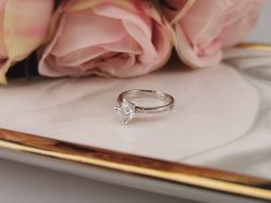 -威德钻石-克拉钻大本营(南京东路店)