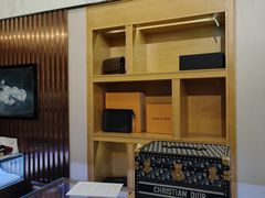 -沐渔二手奢侈品黄金手表包包回收·中古店(广州塔店)