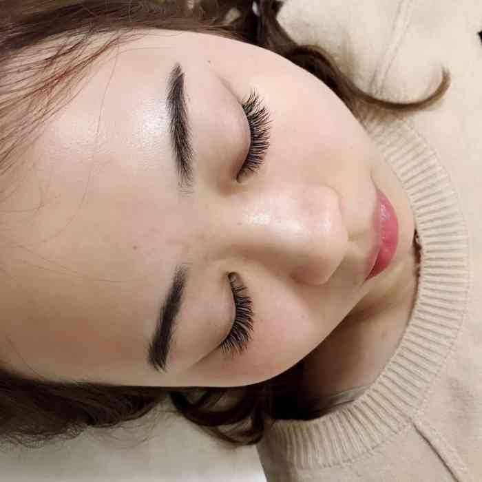 打分 第一次种睫毛,效果非常赞,做完一点都感觉不到它的存在.