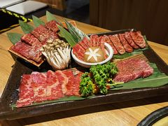 -炼火烤肉店