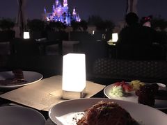 -WOLFGANG PUCK KITCHEN & BAR(迪士尼小镇店)