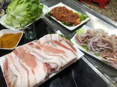 -老东北烤肉(金山店)
