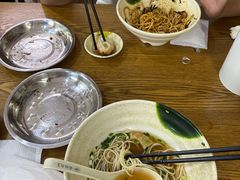 -黄阿姨锅贴大王(万航渡路店)