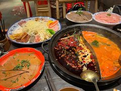 -周小明火锅(黑金冠社区店)