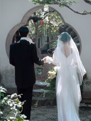 -樱花婚纱摄影