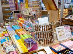 -猫的天空之城概念书店(杭州南宋御街店)