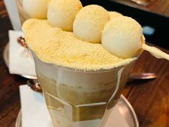 白玉豆乳冰拿铁-MIKAKU(万达广场上海宝山店)