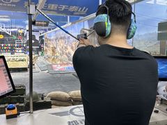 -都市枪神实弹射击俱乐部