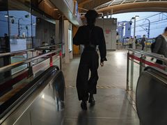 -康新公路(地铁站)