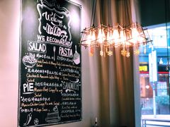 大堂-HELLO 27 意面·沙拉·帕尼尼